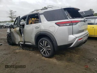 2024 Nissan Pathfinder Platinum z VIN 5N1DR3DJ6RC285628, wystawiony jako Copart lot #73504634 z przebiegiem Nie podano mil oraz Nie do naprawy. Historia ofert i sprzedaży dostępna na DreamBid. Obrazek 2.