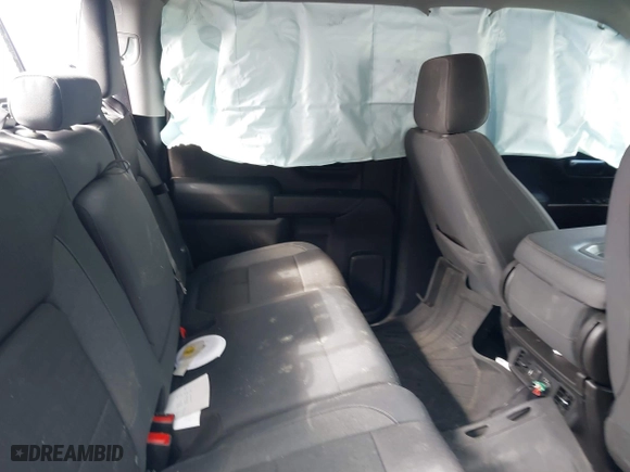 2019 Chevrolet Silverado 1500 LT with VIN 3GCUYDEDXKG192362, listed as a IAAI auction lot 41451087 with 1 mi miles. Bid and sale history available at carsss.com. Image 8.
