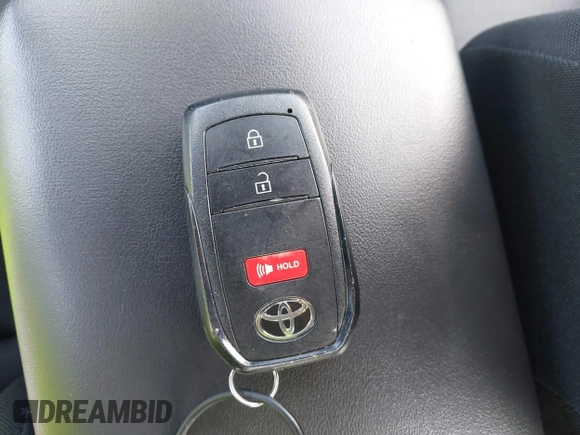 2024 Toyota Prius LE z VIN JTDACAAU2R3020216, wystawiony jako IAAI lot #42434518 z przebiegiem 43 544 mil mil oraz . Historia ofert i sprzedaży dostępna na DreamBid. Obrazek 11.