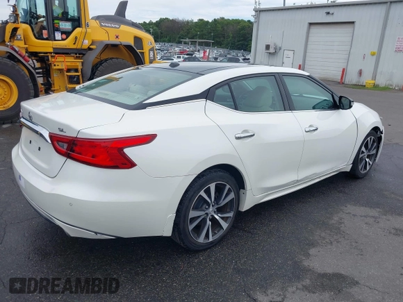 2016 Nissan Maxima Platinum with VIN 1N4AA6AP9GC403960, listed as a IAAI auction lot 42781654 with 19,699 mi miles and . Bid and sale history available at DreamBid. Image 4.