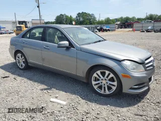 2013 Mercedes-Benz C 250 Sport с VIN WDDGF4HB7DR282607, выставлен на аукционе Copart как лот 57677125 с пробегом 217 925 миль миль и Чистый • Clean title. История ставок и продаж доступна на DreamBid. Изображение 4.