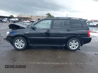 2006 Toyota Highlander z VIN JTEDW21A660011575, wystawiony jako IAAI lot #41799387 z przebiegiem 177 209 mil mil oraz . Historia ofert i sprzedaży dostępna na DreamBid. Obrazek 15.