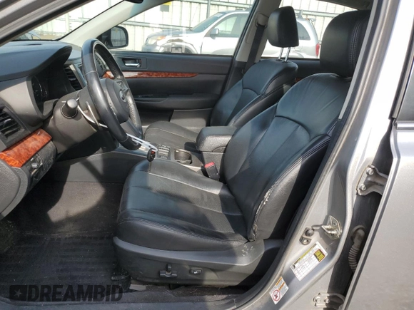 2010 Subaru Legacy Limited z VIN 4S3BMBJ62A3236631, wystawiony jako Copart lot #54870955 z przebiegiem 185 247 mil mil oraz Szkoda całkowita • Salvage title. Historia ofert i sprzedaży dostępna na DreamBid. Obrazek 7.