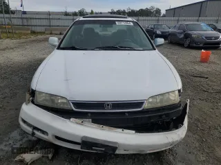 1996 Honda Accord EX with VIN 1HGCD5657TA001356, listed as a Copart auction lot 69712964 with 241,689 mi miles and Salvage Title. Bid and sale history available at carsss.com. Image 5.