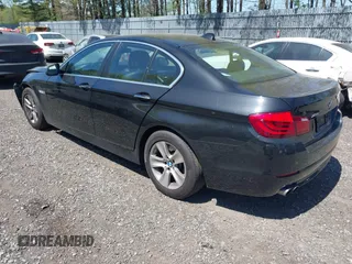 2013 BMW 5 Series 528i xDrive with VIN WBAXH5C50DDW12545, listed as a IAAI auction lot 42139257 with 140,710 mi miles and . Bid and sale history available at carsss.com. Image 3.