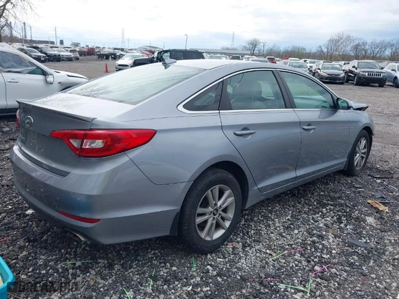 2015 Hyundai Sonata 2.4L SE with VIN 5NPE24AF9FH198602, listed as a IAAI auction lot 41958776 with 154,660 mi miles. Bid and sale history available at carsss.com. Image 4.