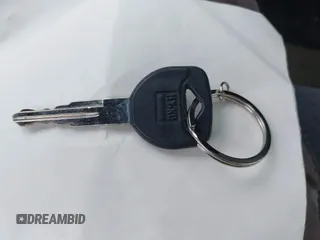2000 Honda Civic EX z VIN 1HGEJ8241YL071110, wystawiony jako IAAI lot #42361696 z przebiegiem 322 543 mil mil oraz . Historia ofert i sprzedaży dostępna na DreamBid. Obrazek 11.
