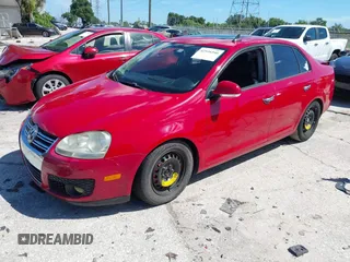 2010 Volkswagen Jetta Limited Edition z VIN 3VWRX7AJ0AM113039, wystawiony jako IAAI lot #42516546 z przebiegiem 220 785 mil mil oraz . Historia ofert i sprzedaży dostępna na DreamBid. Obrazek 2.