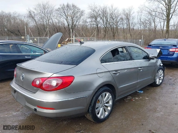 2010 Volkswagen CC Sport with VIN WVWML7AN9AE512324, listed as a IAAI auction lot 41195198 with 243,500 mi miles. Bid and sale history available at carsss.com. Image 4.
