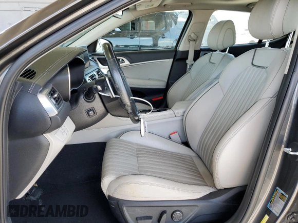 2019 Genesis G70 2.0T Advanced with VIN KMTG34LA2KU035041, listed as a Copart auction lot 52457484 with 43,490 mi miles and Salvage Title. Bid and sale history available at carsss.com. Image 7.