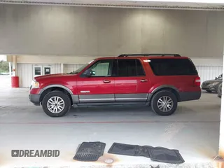 2007 Ford Expedition EL XLT with VIN 1FMFK15577LA81842, listed as a IAAI auction lot 41389458 with 221,603 mi miles. Bid and sale history available at carsss.com. Image 14.