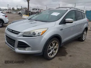 2013 Ford Escape Titanium с VIN 1FMCU9J91DUA13353, выставлен на аукционе IAAI как лот 42074045 с пробегом 108 452 миль миль и . История ставок и продаж доступна на DreamBid. Изображение 2.