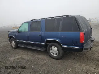1997 Chevrolet Suburban with VIN 3GNFK16R0VG152063, listed as a Copart auction lot 78105254 with 187,299 mi miles and Salvage Title. Bid and sale history available at carsss.com. Image 2.