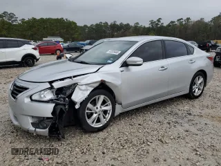 2015 Nissan Altima SV z VIN 1N4AL3AP4FC273187, wystawiony jako Copart lot #43339465 z przebiegiem 174 457 mil mil oraz Szkoda całkowita • Salvage title. Historia ofert i sprzedaży dostępna na DreamBid. Obrazek 1.