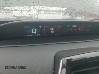 2022 Toyota Prius L Eco z VIN JTDKAMFU4N3171332, wystawiony jako Copart lot #52925435 z przebiegiem 97 775 mil mil oraz Szkoda całkowita • Salvage title. Historia ofert i sprzedaży dostępna na DreamBid. Obrazek 9.