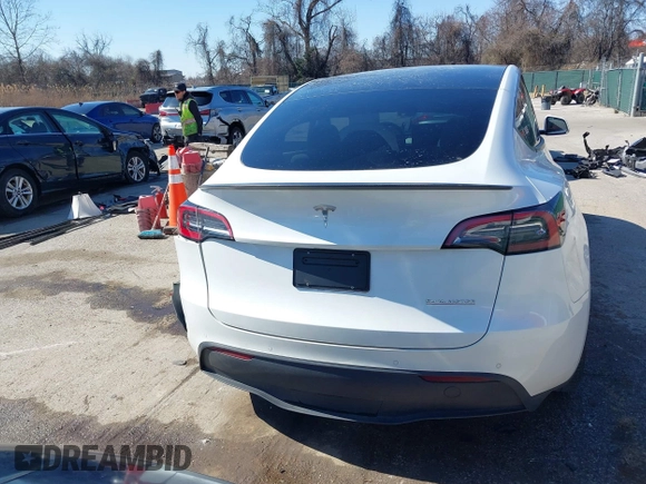 2021 Tesla Model Y Performance with VIN 5YJYGDEF8MF246658, listed as a IAAI auction lot 41679793 with 28,015 mi miles and . Bid and sale history available at DreamBid. Image 16.