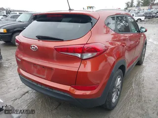 2016 Hyundai Tucson SE with VIN KM8J33A40GU141521, listed as a IAAI auction lot 41426770 with 80,506 mi miles. Bid and sale history available at carsss.com. Image 4.