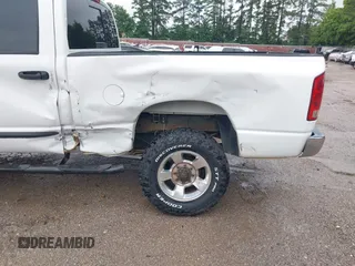 2006 Dodge 2500 SLT z VIN 3D7KS28C36G230672, wystawiony jako IAAI lot #42396365 z przebiegiem 190 519 mil mil oraz . Historia ofert i sprzedaży dostępna na DreamBid. Obrazek 6.