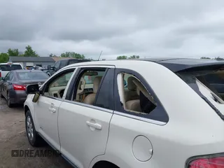 2007 Lincoln MKX z VIN 2LMDU88C27BJ13038, wystawiony jako IAAI lot #42342316 z przebiegiem Nie podano mil oraz . Historia ofert i sprzedaży dostępna na DreamBid. Obrazek 18.