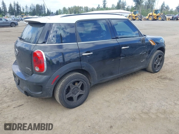 2012 MINI Countryman S with VIN WMWZC5C59CWM12757, listed as a IAAI auction lot 42276546 with 159,772 mi miles and . Bid and sale history available at DreamBid. Image 4.