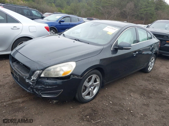 2012 Volvo S60 T5 with VIN YV1622FS0C2127763, listed as a IAAI auction lot 41533056 with 183488 miles. Bid and sale history available at carsss.com. Image 18.