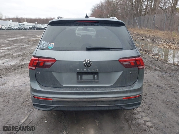 2022 Volkswagen Tiguan SE with VIN 3VV2B7AX4NM126181, listed as a IAAI auction lot 41955274 with 51,456 mi miles. Bid and sale history available at carsss.com. Image 16.
