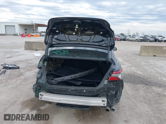 2022 Toyota Camry XSE z VIN 4T1K61AK2NU700840, wystawiony jako IAAI lot #41352884 z przebiegiem 98 634 mil mil oraz . Historia ofert i sprzedaży dostępna na DreamBid. Obrazek 17.