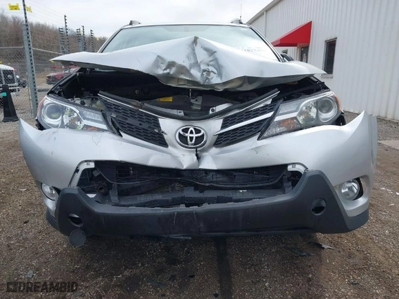 2015 Toyota RAV4 LE with VIN JTMBFREV0FD115750, listed as a IAAI auction lot 41827456 with 75,119 mi miles. Bid and sale history available at carsss.com. Image 12.