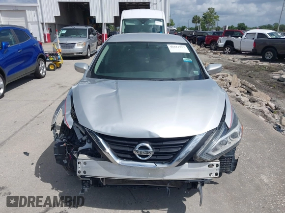 2018 Nissan Altima 2.5 S with VIN 1N4AL3AP4JC179349, listed as a IAAI auction lot 42011757 with 1 mi miles. Bid and sale history available at carsss.com. Image 13.