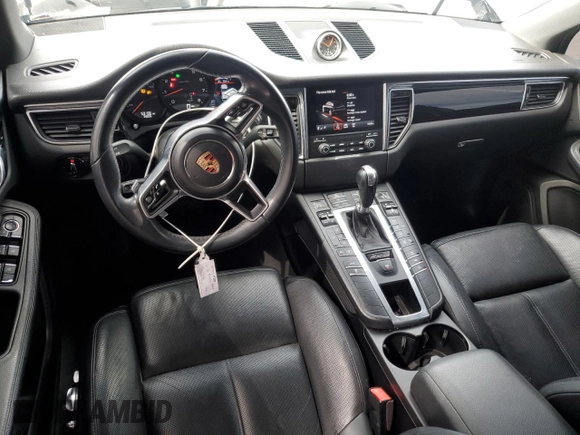 2017 Porsche Macan with VIN WP1AA2A51HLB03458, listed as a Copart auction lot 55164335 with 53,156 mi miles and Salvage title. Bid and sale history available at DreamBid. Image 8.