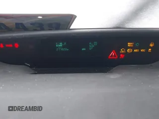 2004 Toyota Prius with VIN JTDKB20U440091037, listed as a IAAI auction lot 41589007 with 277,808 mi miles. Bid and sale history available at carsss.com. Image 7.