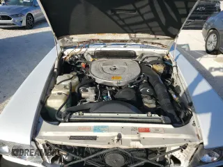 1989 Mercedes-Benz 560 SL with VIN WDBBA48D4KA104474, listed as a Copart auction lot 76584374 with 118,252 mi miles and Salvage Title. Bid and sale history available at carsss.com. Image 11.