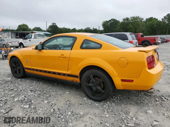 2007 Ford Mustang Deluxe z VIN 1ZVFT80N675218322, wystawiony jako Copart lot #58667435 z przebiegiem 159 320 mil mil oraz Czysty tytuł • Clean title. Historia ofert i sprzedaży dostępna na DreamBid. Obrazek 2.