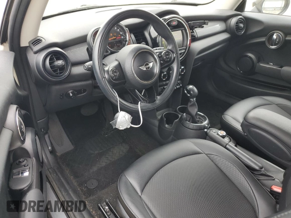 2016 MINI Hardtop with VIN WMWXP5C52G2D13922, listed as a Copart auction lot 54707815 with 47,625 mi miles and Salvage title. Bid and sale history available at DreamBid. Image 8.