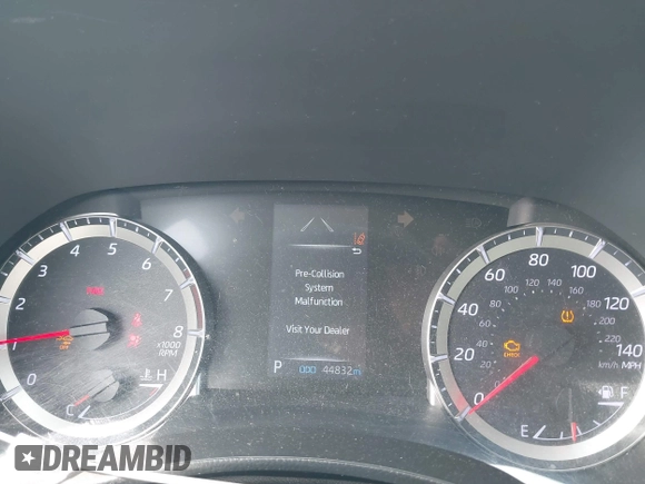 2021 Toyota Highlander L with VIN 5TDZZRAH1MS519762, listed as a IAAI auction lot 42039810 with 44,832 mi miles and . Bid and sale history available at DreamBid. Image 7.