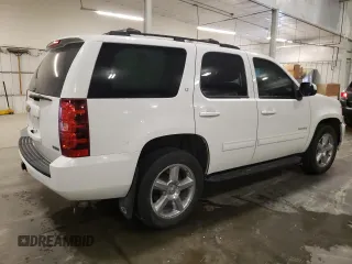 2011 Chevrolet Tahoe LT z VIN 1GNSKBE04BR366265, wystawiony jako Copart lot #55058045 z przebiegiem 136 971 mil mil oraz Szkoda całkowita • Salvage title. Historia ofert i sprzedaży dostępna na DreamBid. Obrazek 3.