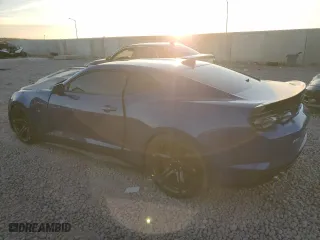 2019 Chevrolet Camaro 1SS with VIN 1G1FE1R73K0137057, listed as a Copart auction lot 86335504 with 33,960 mi miles and Salvage Title. Bid and sale history available at carsss.com. Image 2.