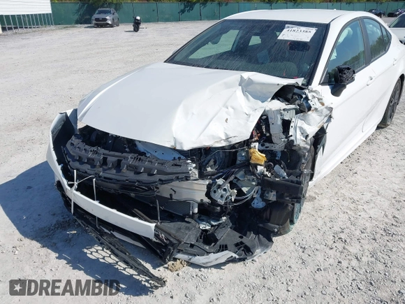 2025 Toyota Camry LE with VIN 4T1DAACK0SU551828, listed as a IAAI auction lot 41823385 with Not Provided miles and . Bid and sale history available at DreamBid. Image 6.