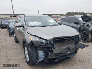 2019 Kia Sorento LX V6 with VIN 5XYPG4A57KG544567, listed as a IAAI auction lot 41608320 with 40,842 mi miles. Bid and sale history available at carsss.com. Image 1.