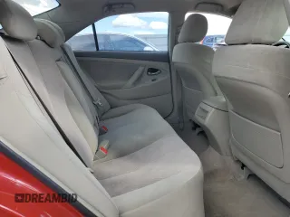 2010 Toyota Camry z VIN 4T1BF3EK9AU105743, wystawiony jako Copart lot #48596965 z przebiegiem 205 265 mil mil oraz Szkoda całkowita • Salvage title. Historia ofert i sprzedaży dostępna na DreamBid. Obrazek 10.