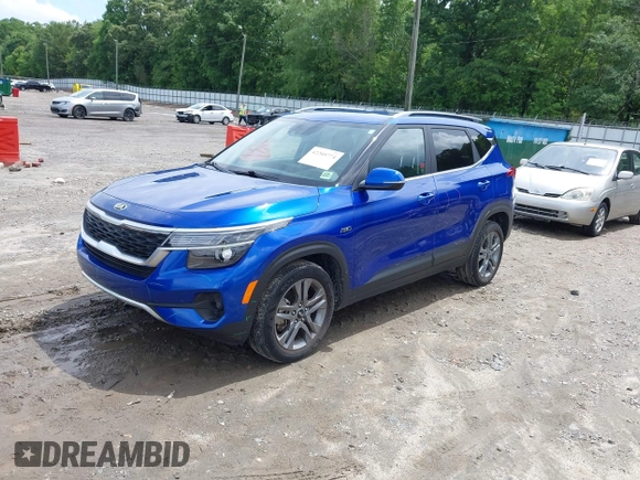 2021 Kia Seltos S z VIN KNDEUCAA8M7184183, wystawiony jako IAAI lot #42205774 z przebiegiem 29 434 mil mil oraz . Historia ofert i sprzedaży dostępna na DreamBid. Obrazek 2.