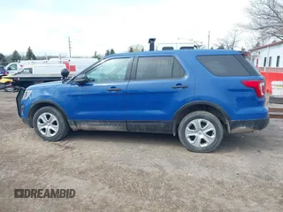 2017 Ford Police Interceptor Utility z VIN 1FM5K8AR4HGA36073, wystawiony jako IAAI lot #42010780 z przebiegiem 152 866 mil mil oraz . Historia ofert i sprzedaży dostępna na DreamBid. Obrazek 14.