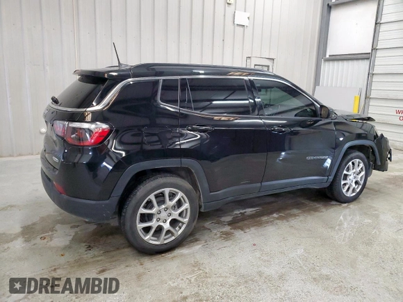 2024 Jeep Compass Latitude Lux z VIN 3C4NJDFN8RT164626, wystawiony jako Copart lot #57992635 z przebiegiem 14 379 mil mil oraz Czysty tytuł • Clean title. Historia ofert i sprzedaży dostępna na DreamBid. Obrazek 3.