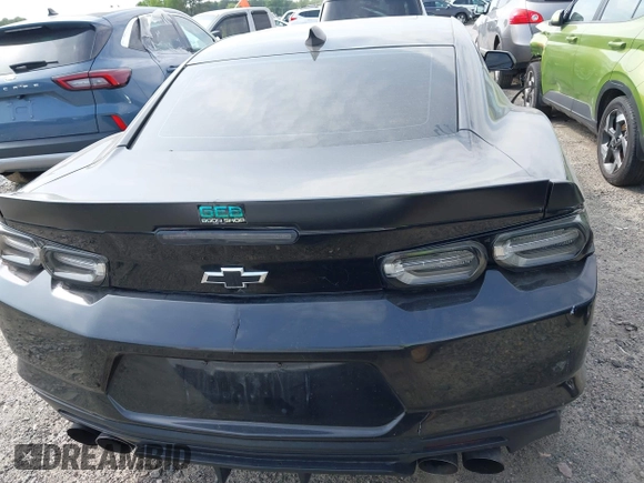 2019 Chevrolet Camaro 1LT z VIN 1G1FA1RX1K0127249, wystawiony jako IAAI lot #42240323 z przebiegiem 69 945 mil mil oraz . Historia ofert i sprzedaży dostępna na DreamBid. Obrazek 17.