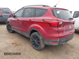 2019 Ford Escape SE with VIN 1FMCU0GD6KUB58201, listed as a IAAI auction lot 41433918 with 162,580 mi miles. Bid and sale history available at carsss.com. Image 3.