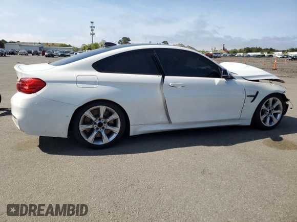 2015 BMW M4 with VIN WBS3R9C52FK333854, listed as a Copart auction lot 55025564 with 0 mi miles and Salvage Title. Bid and sale history available at carsss.com. Image 3.
