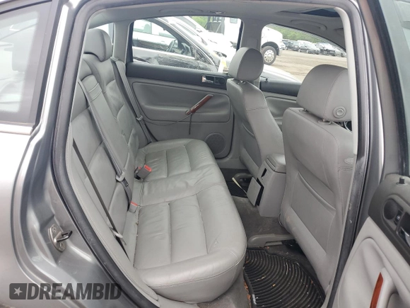 2003 Volkswagen Passat GLX z VIN WVWRH63B73P271889, wystawiony jako Copart lot #57166465 z przebiegiem 56 457 mil mil oraz Szkoda całkowita • Salvage title. Historia ofert i sprzedaży dostępna na DreamBid. Obrazek 10.