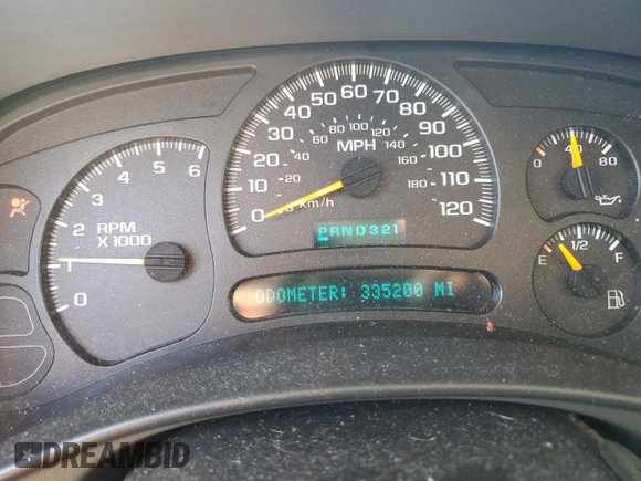 2003 Chevrolet Suburban LT with VIN 3GNEC16ZX3G339798, listed as a Copart auction lot 82293604 with 335,200 mi miles and Salvage Title. Bid and sale history available at carsss.com. Image 9.