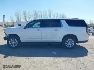 2024 Chevrolet Suburban LT with VIN 1GNSKCKD3RR270408, listed as a IAAI auction lot 41977094 with 31,832 mi miles. Bid and sale history available at carsss.com. Image 15.