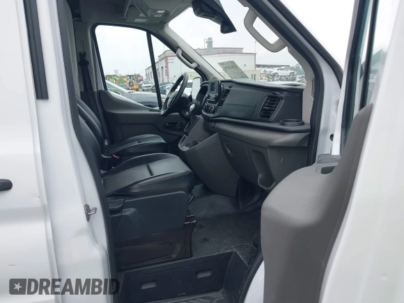 2023 Ford Transit Cargo with VIN 1FTBR1C86PKA02758, listed as a IAAI auction lot 42465866 with 33,095 mi miles and . Bid and sale history available at DreamBid. Image 5.
